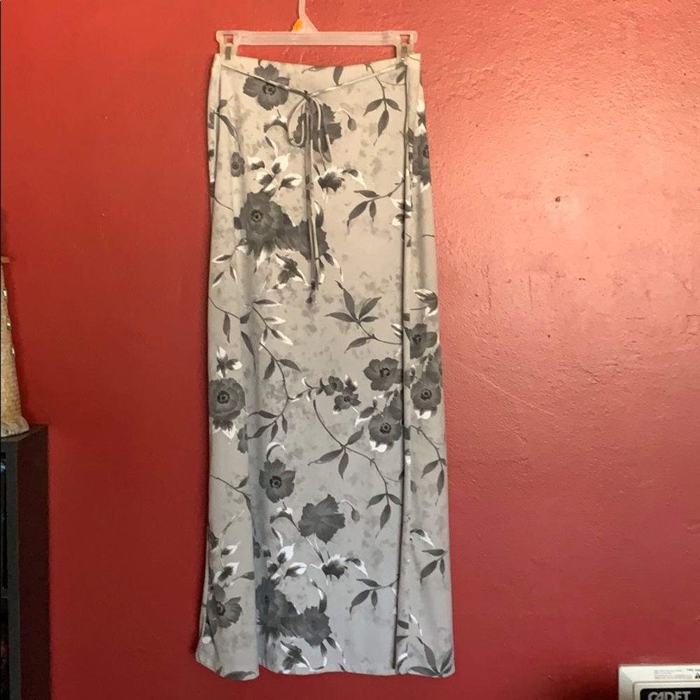 Grey floral skirt